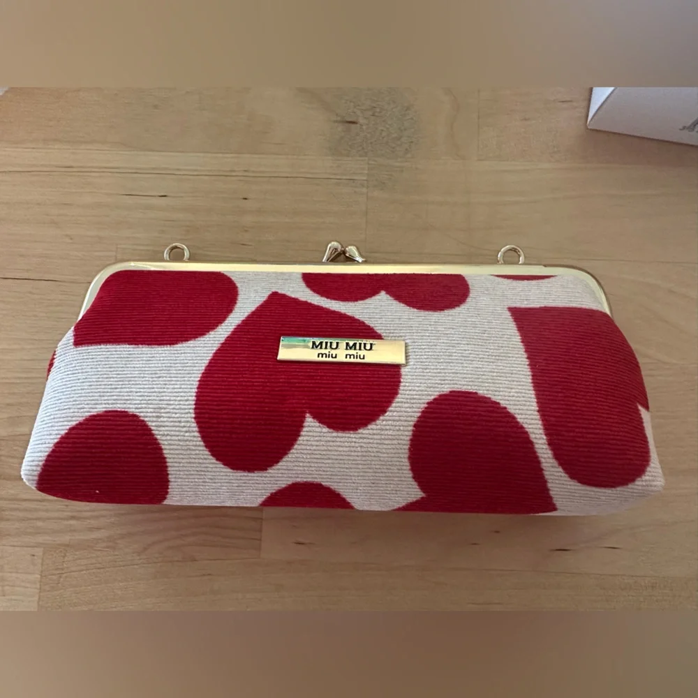 MIU MIU Red Heart Cosmetic Pouch / Bag With Chain NEW - Picture 4 of 5